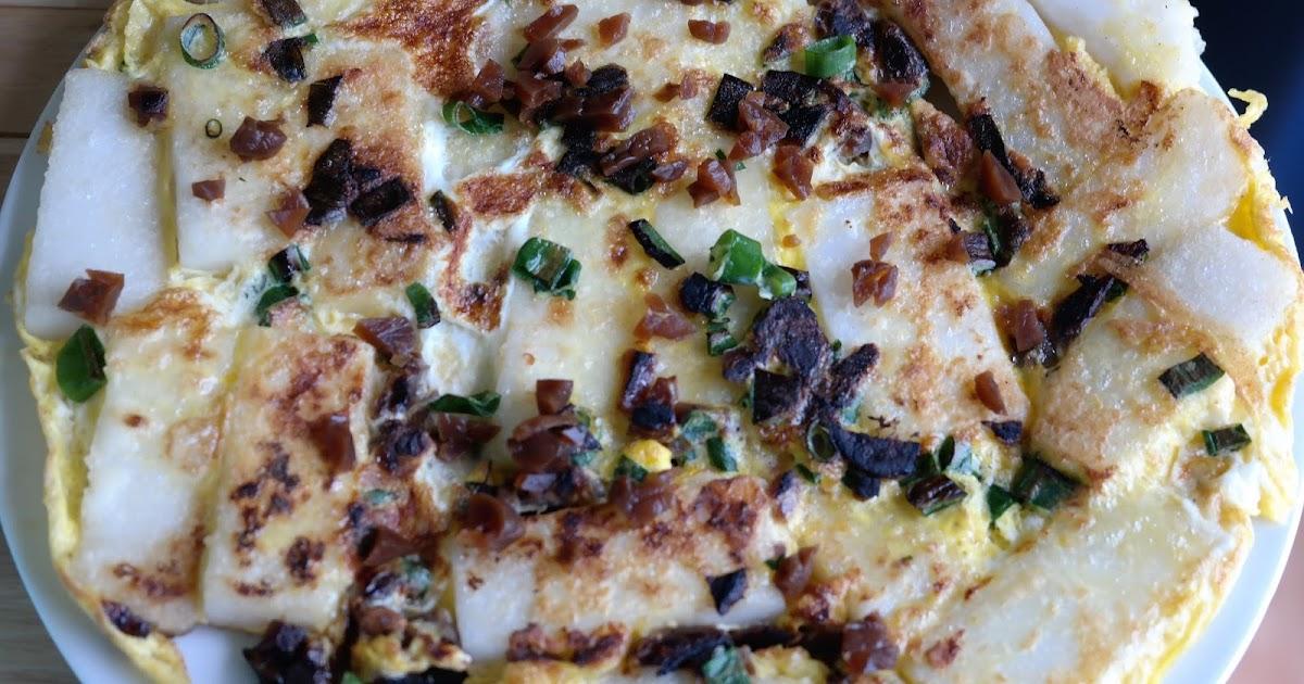 Banh Bot Chien Ingredients at Com Com Restaurant