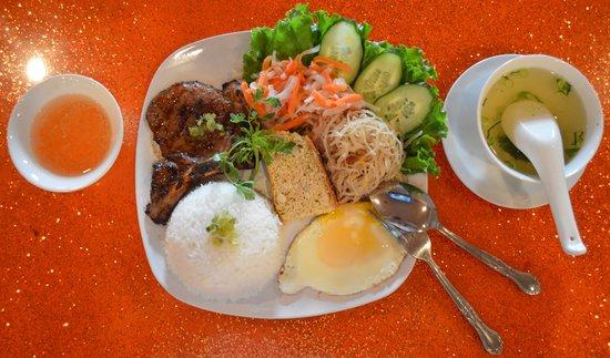 Com Com Restaurant's Pho