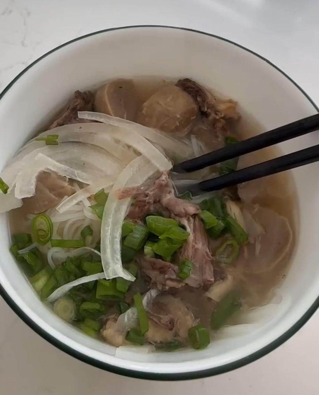 Com Com Restaurant Pho