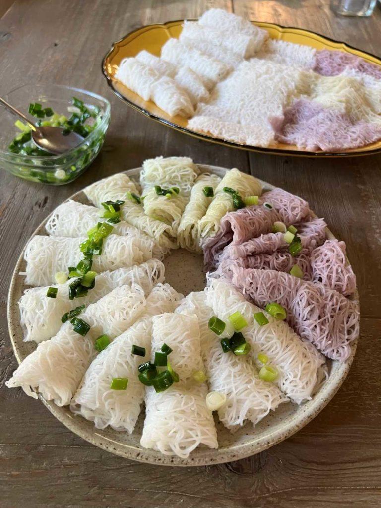 Vietnamese Grilled Duck with Vermicelli Preparation
