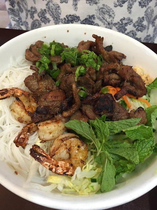 Vietnamese Restaurant near The Shard: Com Com Restaurant