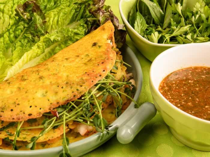 Fresh ingredients for Vietnamese Crispy Crepes with Chicken
