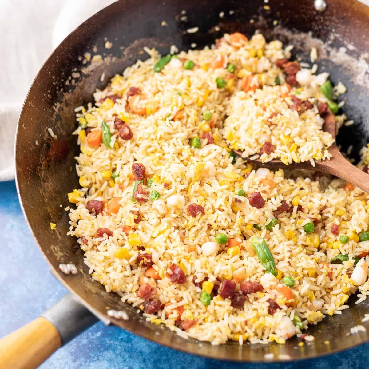 Cooking Vietnamese Egg Fried Rice with Beef