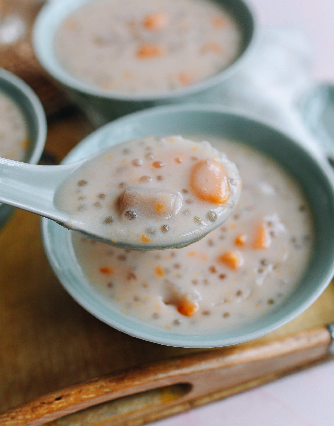 Vietnamese Tapioca Sweet Soup at Com Com Restaurant